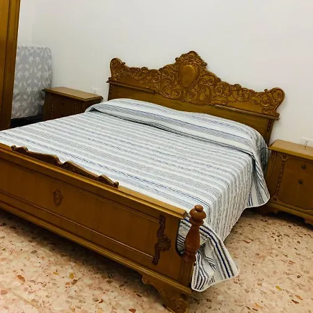 아파트 Li Vigni House 쿠스토나치